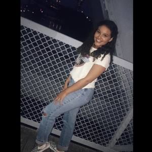 Meet your Posher, Olivia